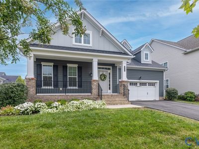 212 Thorncliff Rd