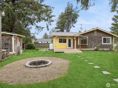 115 Ocean Lake Way SW