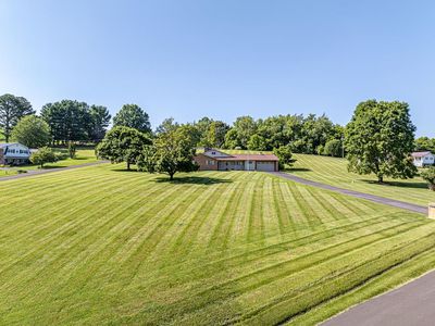33 Fairview Dr