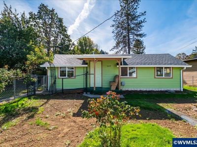 Property at 1649 Elm St, Sweet Home, OR