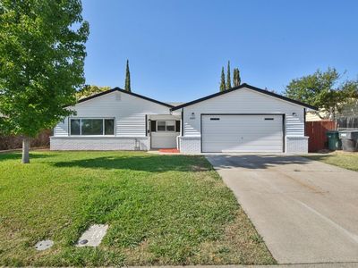 4049 Heather Hill Way