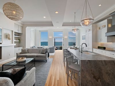 217 Humphrey St APT 1