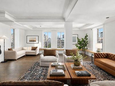 140 E 63rd St APT 14B