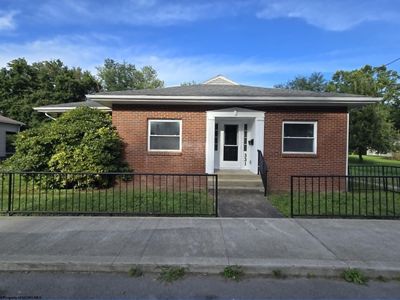 331 Maple Ave