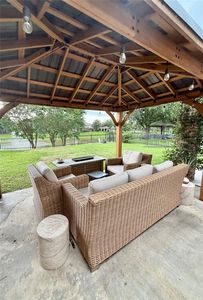 16927 Locust Springs Dr