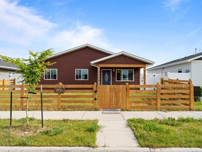 2009 22nd Ave S