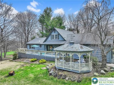 33 Rock Ridge Rd