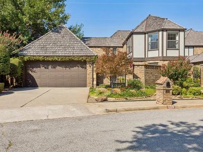 328 Windbrook Dr