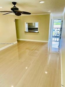 148 Yacht Club Dr APT 7