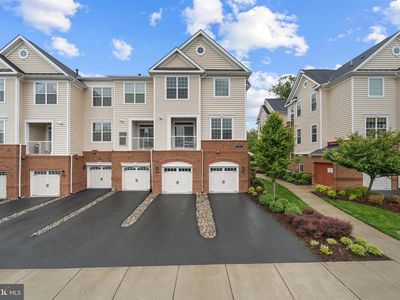 Property at 23265 Milltown Knoll Sq Unit 114, Ashburn, VA