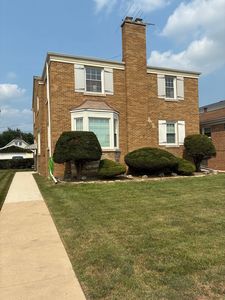 5865 N Elston Ave #2S
