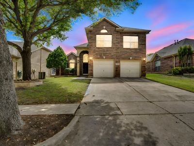 4940 Paddock Dr