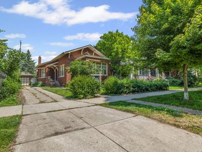 2616 W Sunnyside Ave