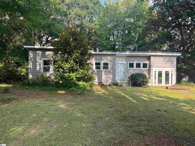 11 Ashton Ave