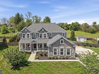 725 McGuire Cir
