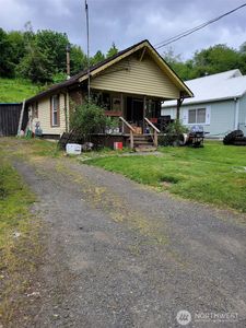 Property at 1534 Larch Street, Raymond, WA