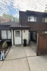 71 Rumson Rd