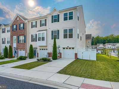 542 Calvert Way