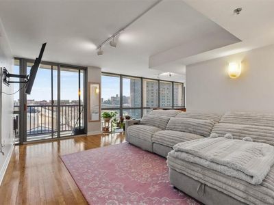 600 Admiral # 904 Blvd