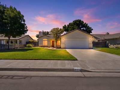 845 E Julia Way