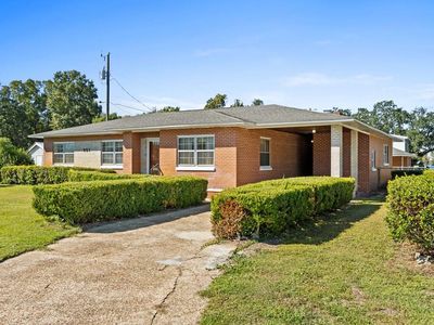 351 N Highway 71