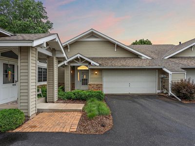 2879 Devonshire Pl