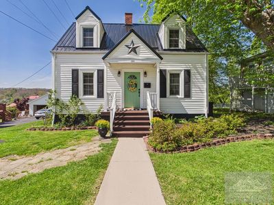 878 Shenandoah Ave