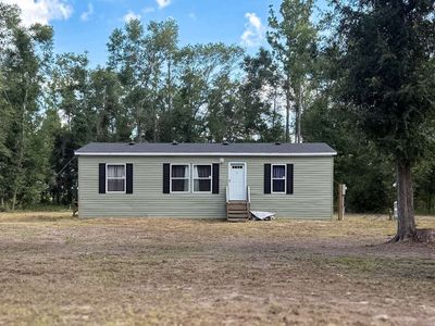 262 NE Laurie Ln
