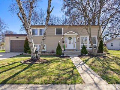 1003 E Alder Ln
