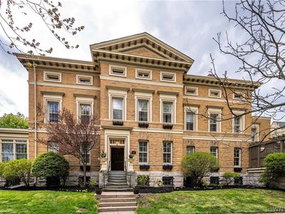 325 Summer St