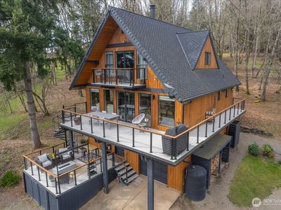 2211 NW Coyote Ridge Road