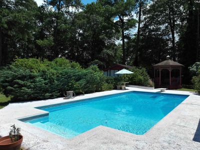 104 Oakleaf Ln