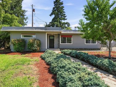 425 W Elm St