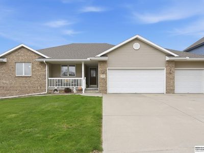 125 S 202nd St