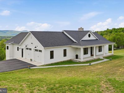 33 Kibo Ct