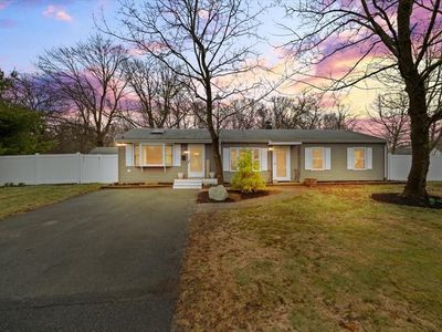 27 Hogg Memorial Dr