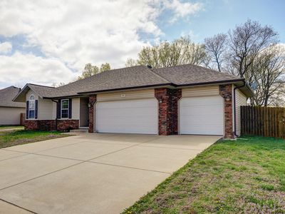 419 N Butternut Avenue