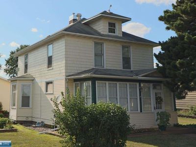 127 5th Ave S