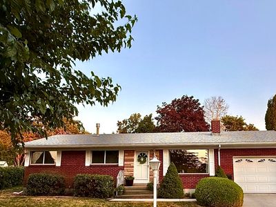 519 Capri Cir