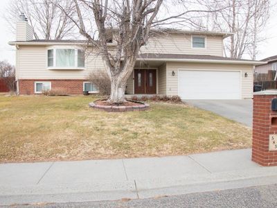 583 Sahara Dr