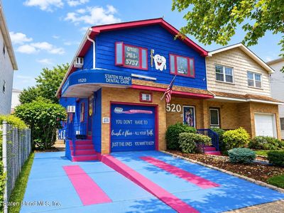 1520 Richmond Ave
