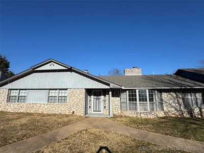 Property at 533 W Woodland Dr, Cleveland, OK