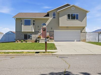 309 Cedar Ridge Dr