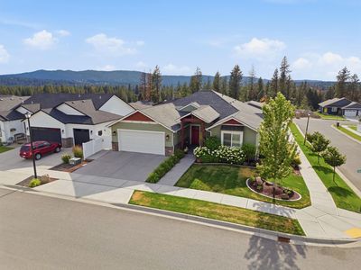 2604 S Seabiscuit Dr