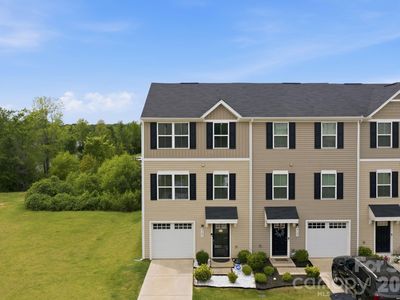 6121 Cutwater Cres