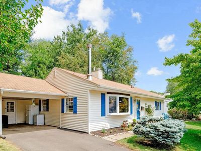 221 Devon Rd