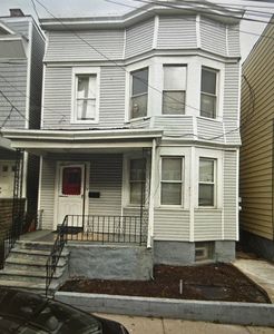 Property at 146 Myrtle Ave, Jersey City, NJ