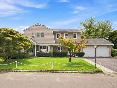 5 Conway Court
