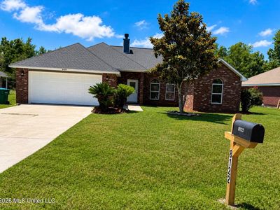 8122 Longwood Dr