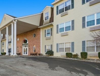 1208 Richmond Rd BLDG 1 #208